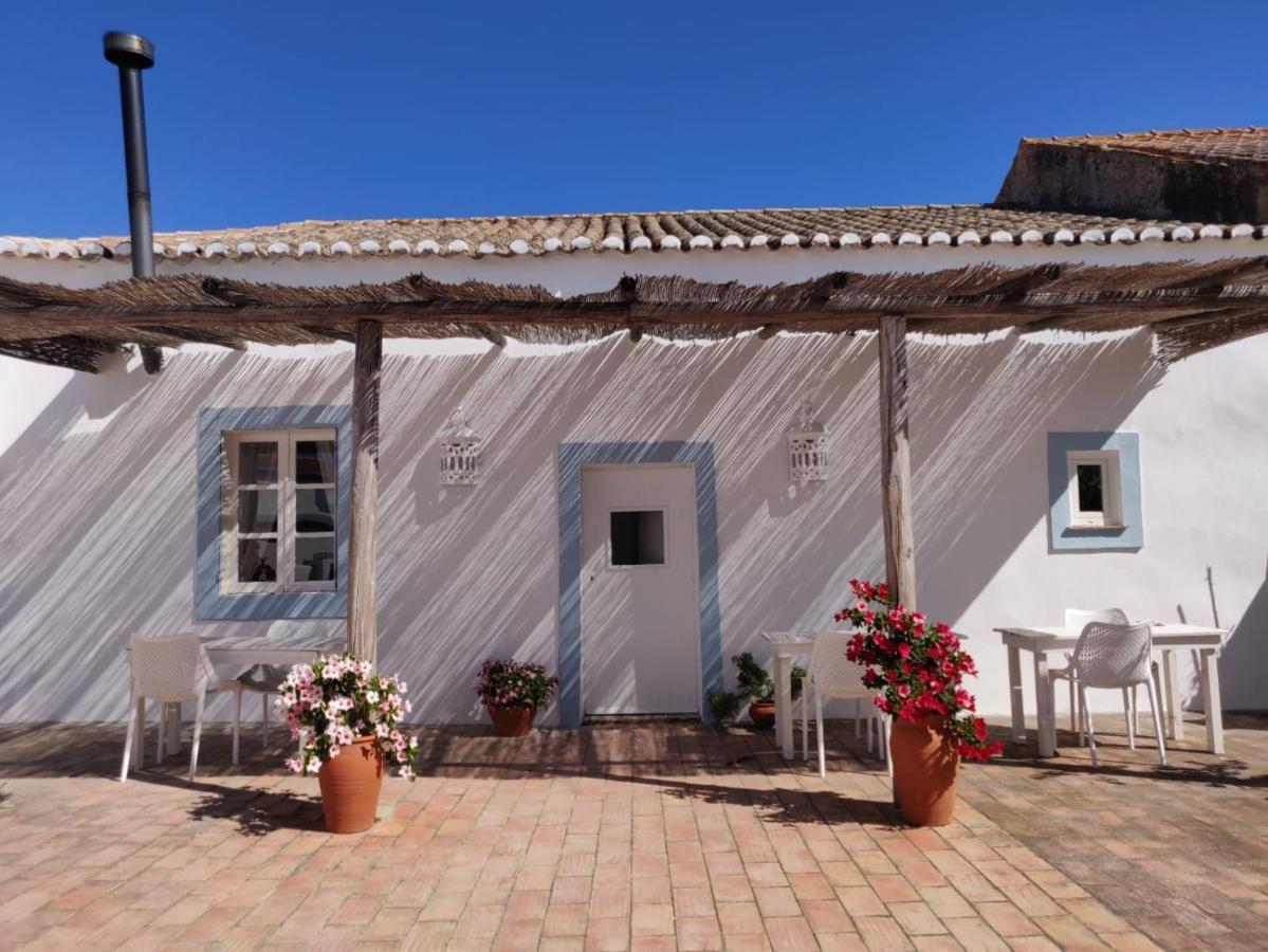 Casa Largo Do Poco Guesthouse Alvor Bagian luar foto