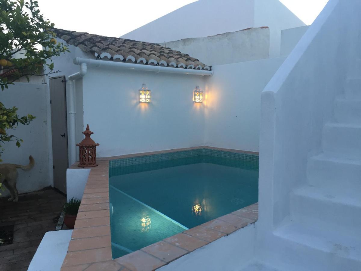 Casa Largo Do Poco Guesthouse Alvor Bagian luar foto