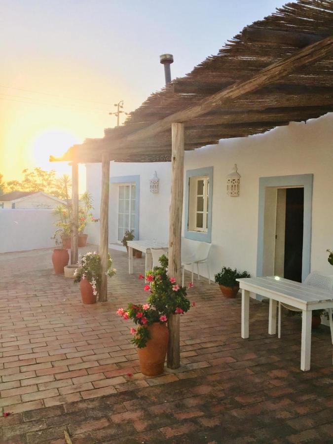 Casa Largo Do Poco Guesthouse Alvor Bagian luar foto