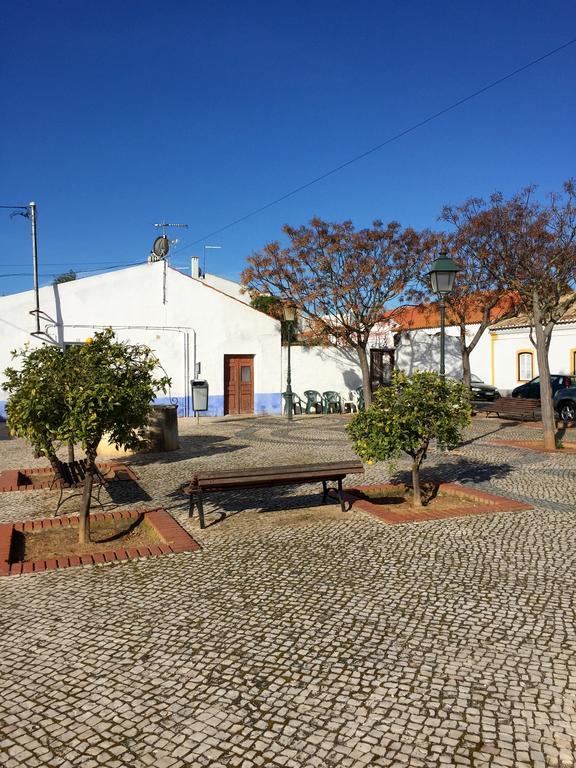 Casa Largo Do Poco Guesthouse Alvor Bagian luar foto